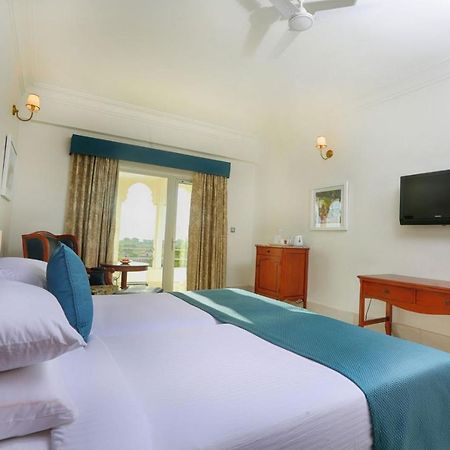 Fateh Niwas Bed & Breakfast Udaipur Bagian luar foto