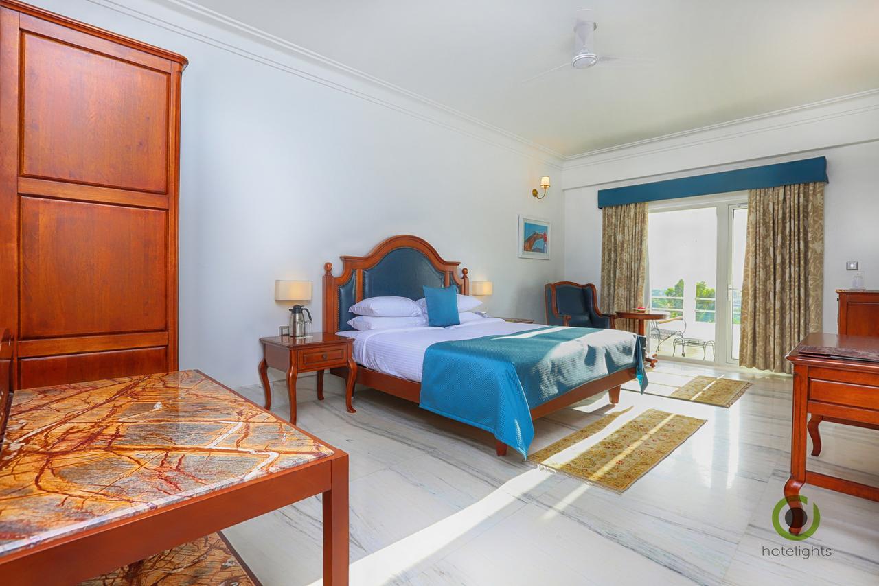 Fateh Niwas Bed & Breakfast Udaipur Bagian luar foto