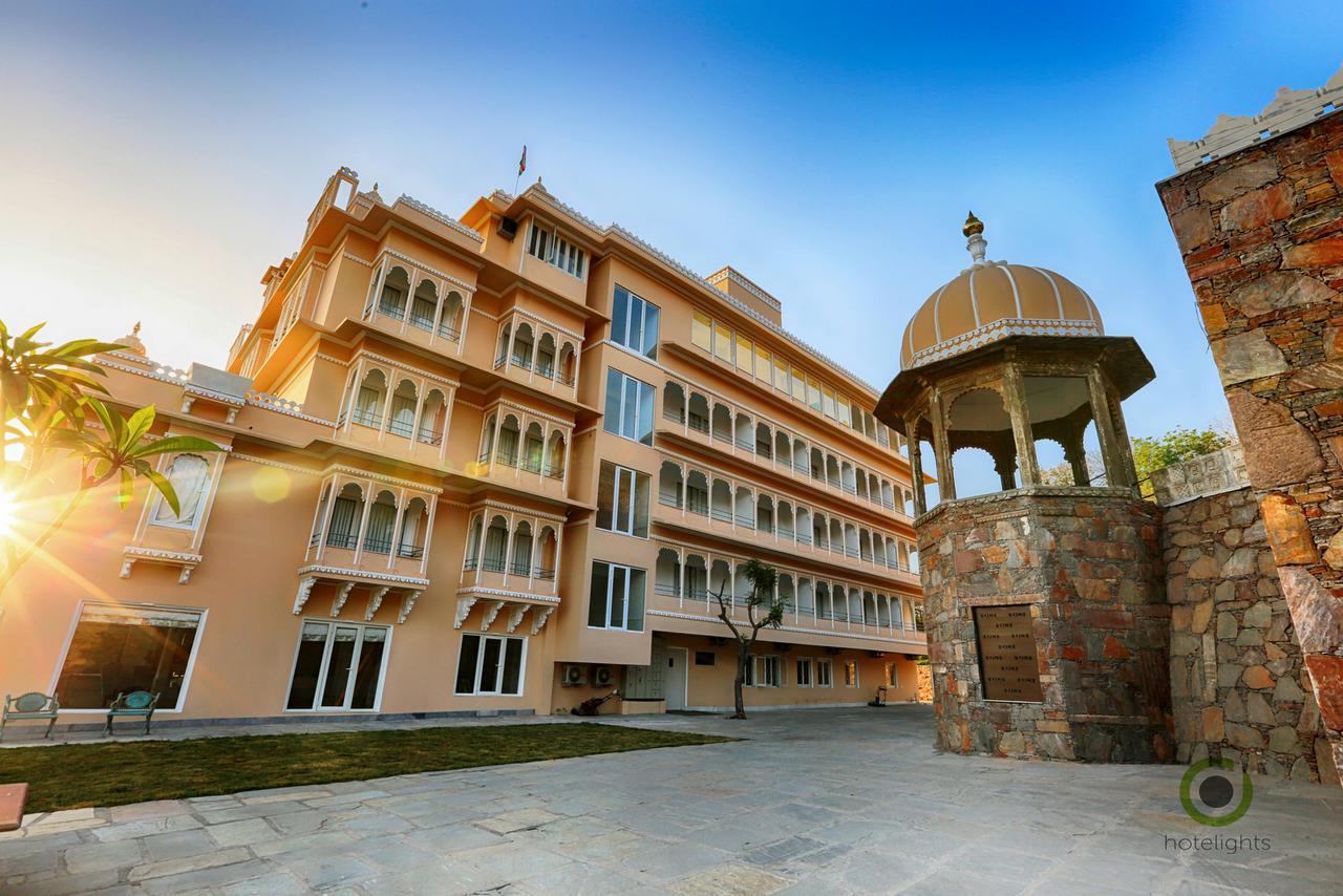 Fateh Niwas Bed & Breakfast Udaipur Bagian luar foto