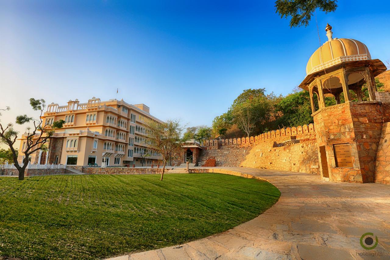 Fateh Niwas Bed & Breakfast Udaipur Bagian luar foto