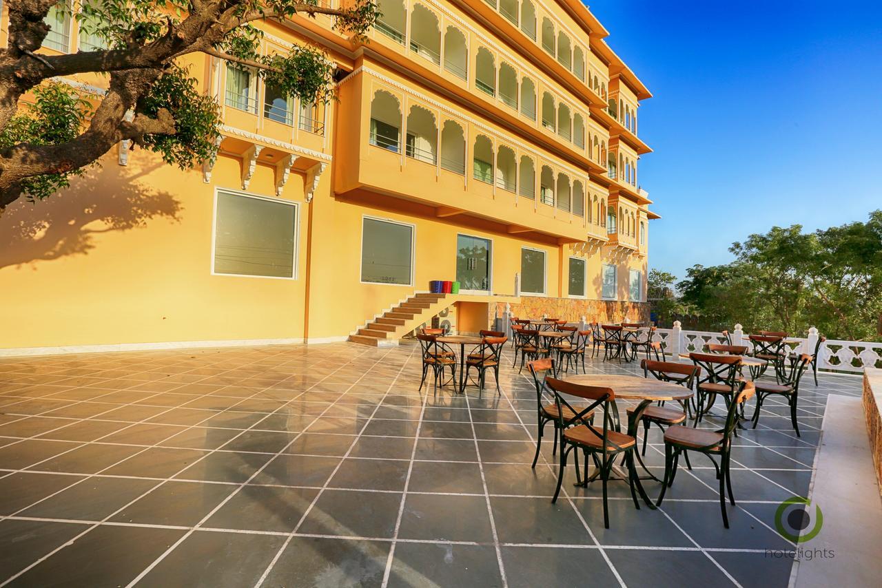 Fateh Niwas Bed & Breakfast Udaipur Bagian luar foto
